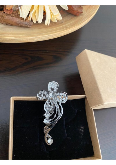 Kristal Taşlı, İncili Yıldız, Kalp, Yonca, Kuğu, Menekşe, Çiçek Abiye, Günlük Broşlar, Yaka İğnesi Renkli