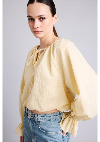 Defacto Regular Fit Büzgülü Balon Kollu Crop Poplin Basic Bluz I4684ax26aubg355 Bej-bg355