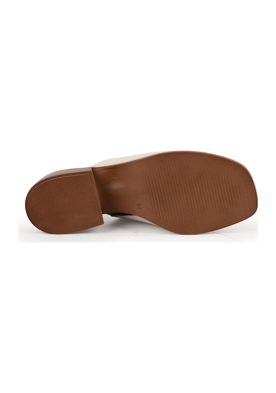 Mamma Mia Kadın Günlük Ayakkabı Slip-on Lazer Kesim Kısa Topuklu Hakiki Deri Anne Ayakkabısı 26y-1670 Bej Mamma Mia Kadın Günlük Ayakkabı Slip-on Lazer Kesim Kısa Topuklu Hakiki Deri Anne Ayakkabısı 26y-1670 Bej