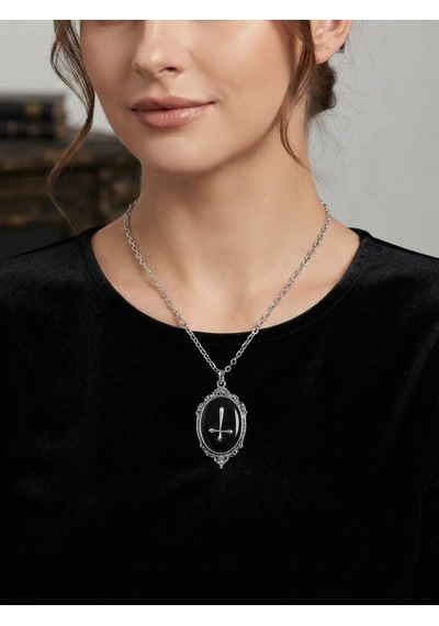 Unisex Haç Kolye Kırmızı Taş Detaylı Gümüş Renk Zincir Kolye Gotik Tarz Unisex Takı Hc97 Siyah