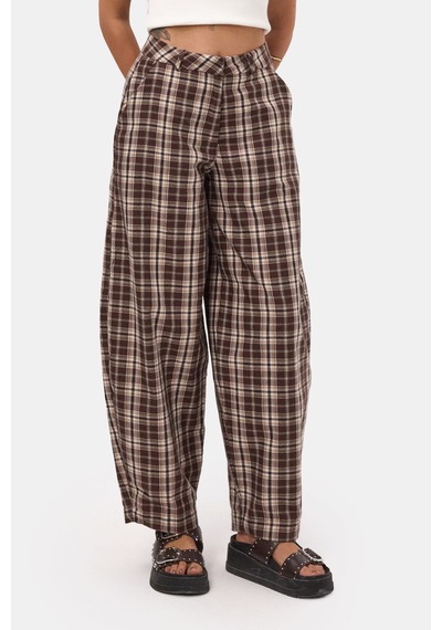 it's basic Kadın Kahve Ekose S6-14 Skater Fit Bol Kesim Pantolon