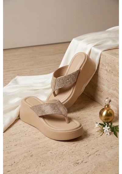 Fox Shoes Y973525409 Bej Taş Detaylı Parmak Arası Kalın Tabanlı Kadın Terlik