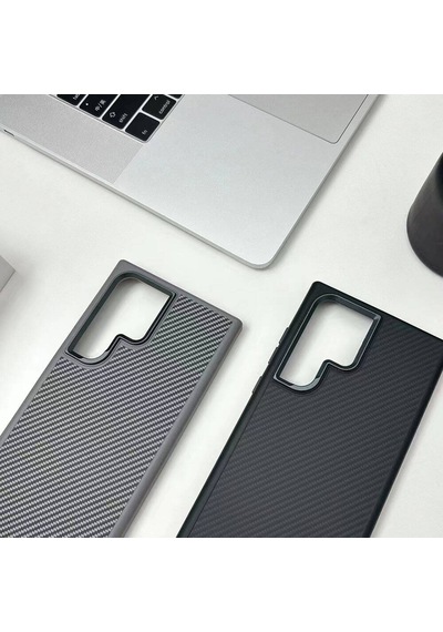 Samsung Uyumlu Galaxy S24 Ultra Kılıf Magsafe Karbon Fiber Görünümlü Metal Kamera Yükseltili Silikon Cherena Gümüş