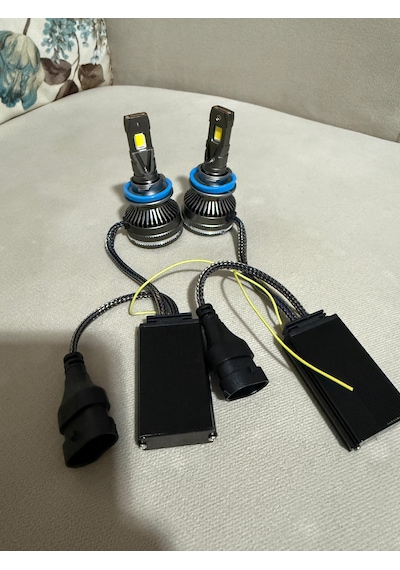 H11 Led Zenon App Kontrolü Bluetooth İle Telefondan 2700k-6500k Renk Değiştiren Araba Farı 2wat-80wat App Uygulama Üzerinden İstenilen Ayar Yapılır Şimşek Etkili 12v