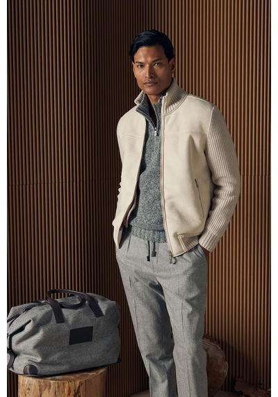 Gran Sasso Regular Fit Dik Yaka Çift Yönlü Fermuarlı Ceket Erkek Ceket 13129 58001 010 Ekru Gran Sasso Regular Fit Dik Yaka Çift Yönlü Fermuarlı Ceket Erkek Ceket 13129 58001 010 Ekru