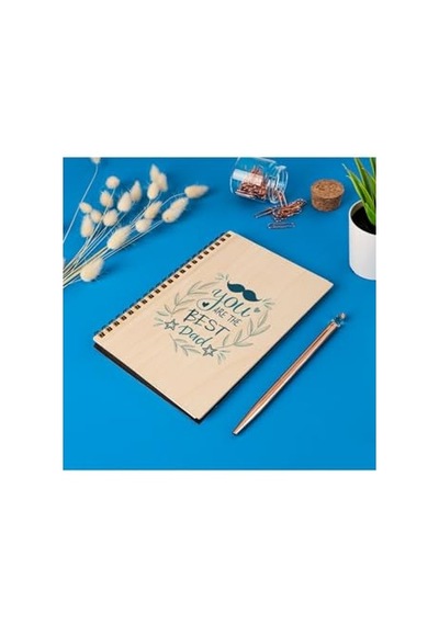 En İyi Babalara Hediye Ahşap Kapaklı Defter 12x18 Cm, 48 Yaprak Babaya Özel Hediye, Spiral, Çizgisiz Defter Çok Renkli En İyi Babalara Hediye Ahşap Kapaklı Defter 12x18 Cm, 48 Yaprak Babaya Özel Hediye, Spiral, Çizgisiz Defter Çok Renkli