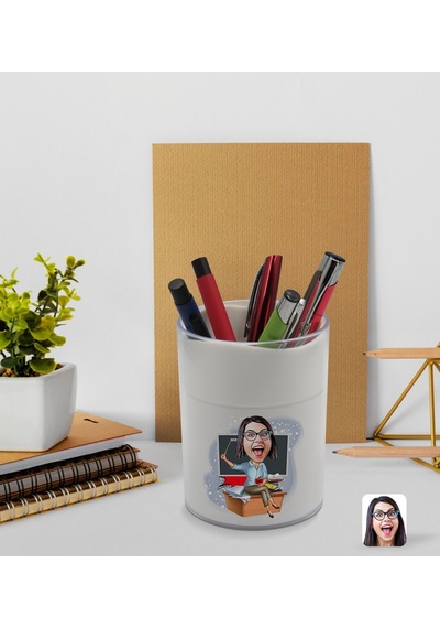 Bk Gift Kişiye Özel Kadın Öğretmen Karikatürlü Beyaz Akrilik Kalemlik - Model 2