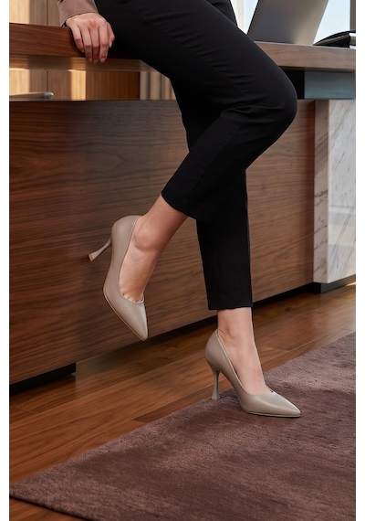 Erkan Saçmacı Suzanna Vizon Hakiki Dana Derisi Sivri Burun Klasik İnce Topuklu Stiletto Ayakkabı Erkan Saçmacı Suzanna Vizon Hakiki Dana Derisi Sivri Burun Klasik İnce Topuklu Stiletto Ayakkabı