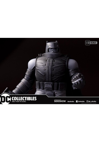 Dc Collectibles Armored Batman Black & White Frank Miller Statue