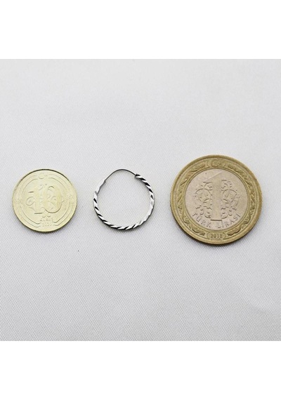 Beyaz Yelpaze Kalemli Altın Halka Küpe Çapı: 1.8cm Beyaz Altın