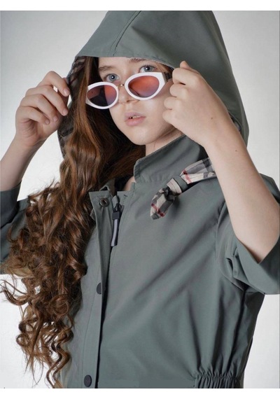 İrem Kız Çocuk Fermuar Kapamalı Kapüşonlu Kolu Bağlamalı Model Cepli İçi Astarlı Haki Renk Yağmurluk