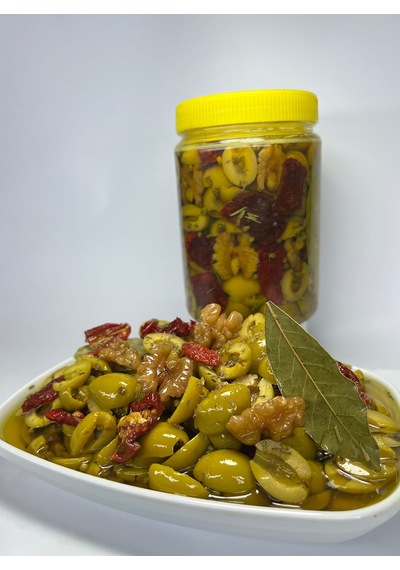 Dalgıçoğlu Cevizli Zeytin Salatası Kuru Domatesli Ayvalık Yeşil Zeytin 1 KG