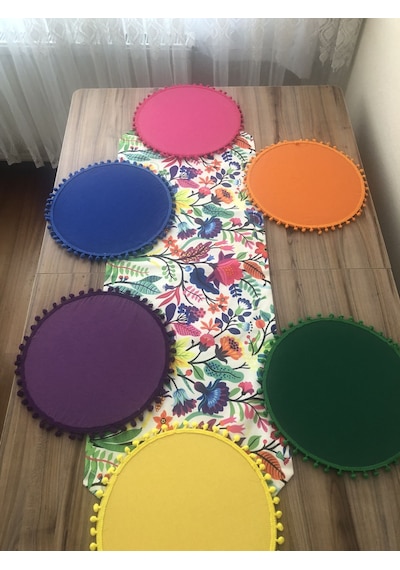 Otantik Desenli Runner & Karışık Renkli Ponponlu Supla Çok Renkli