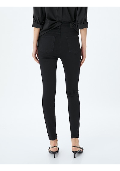 Koton Yüksek Bel Skinny Fit Dar Paça Düğmeli Kot Pantolon - Skinny Fit Push Up Jean Siyah 5sal40040md Siyah Koton Yüksek Bel Skinny Fit Dar Paça Düğmeli Kot Pantolon - Skinny Fit Push Up Jean Siyah 5sal40040md Siyah