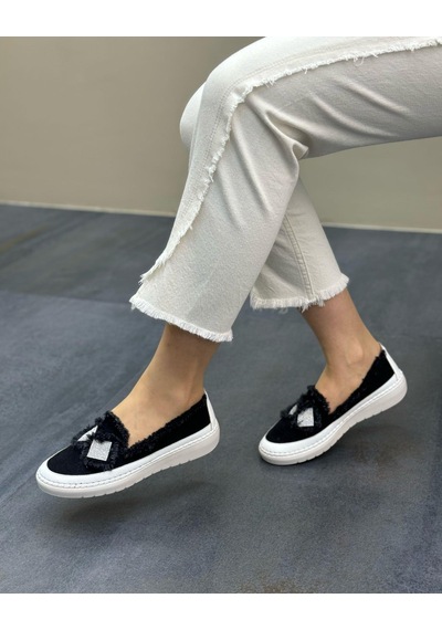 Siyah Renk Taşlı Düz Taban Kadın Kot Sneakers Siyah