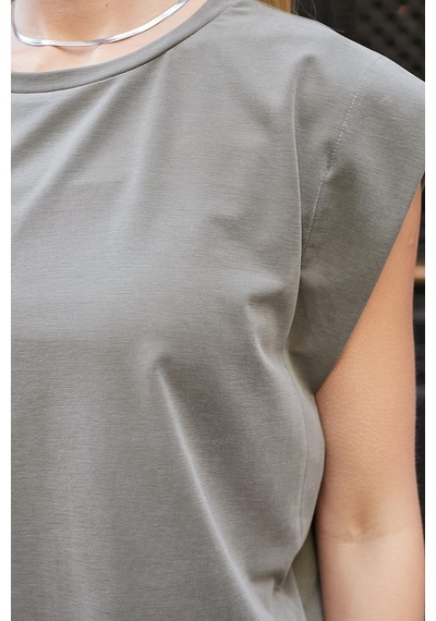 Jument Kadın Modal İpeksi Likralı Kumaş Geniş Sıfır Yaka Düşük Omuzlu T-shirt Bluz-haki Haki Jument Kadın Modal İpeksi Likralı Kumaş Geniş Sıfır Yaka Düşük Omuzlu T-shirt Bluz-haki Haki