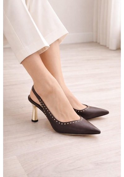 Modaonn Kadın Sivri Burun Zımbalı Slingback İnce Topuk Ayakkabı Kahverengi