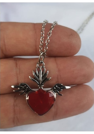 Kırmızı Uçan Kalp Gotik Kolye Gümüş