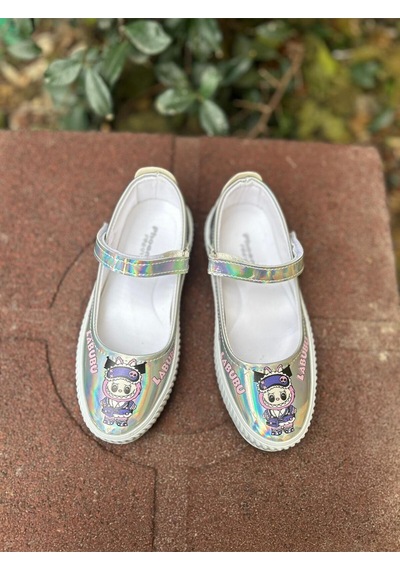Scarpe Magiche Labubu Kız Çocuk Hologram Parlak Babet Cırtlı Ayakkabı 31-35 Numara Arası Işıksızdır Gümüş Scarpe Magiche Labubu Kız Çocuk Hologram Parlak Babet Cırtlı Ayakkabı 31-35 Numara Arası Işıksızdır Gümüş