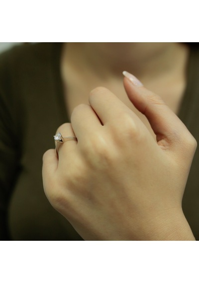 Lova H Renk 0,45 Karat Pırlanta Tektaş Yüzük - HRD Sertifikalı - 1030046