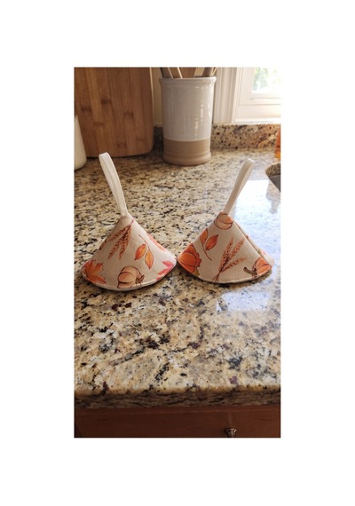 2'li Bal Kabak Desenli Duck Kumaş Tencere Kulp Tutacağı 15x10 Cm Isıya Dayanıklı, Elyaf Dolgulu, Su İtici, Leke Tutmaz Turuncu - 906393710 Turuncu 2'li Bal Kabak Desenli Duck Kumaş Tencere Kulp Tutacağı 15x10 Cm Isıya Dayanıklı, Elyaf Dolgulu, Su İtici, Leke Tutmaz Turuncu - 906393710 Turuncu