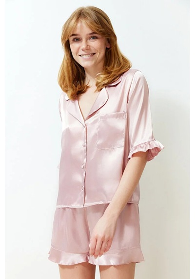 Pembe Fırfır Detaylı Saten Şortlu Dokuma Pijama Takımı
