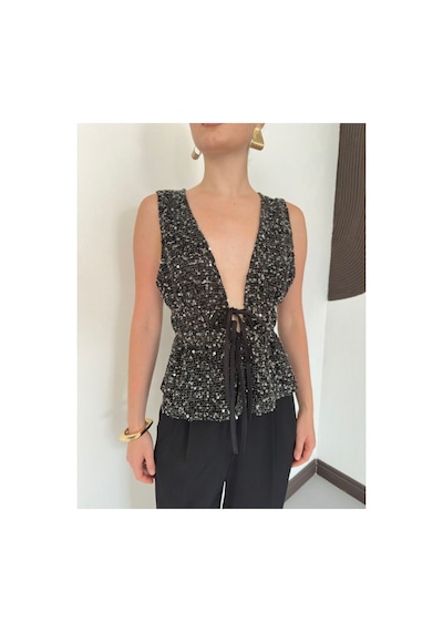 Verymoda V Yaka Belden Bağcıklı Pullu Yelek Bluz D3135 Siyah