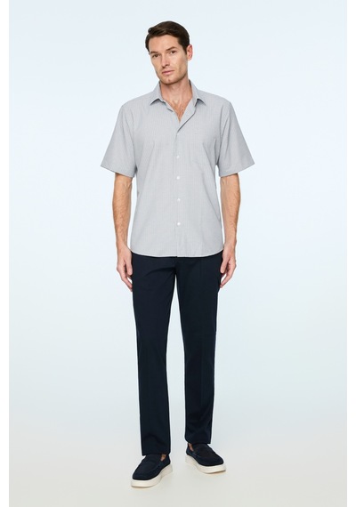 Morven Erkek Siyah Trend Desenli Regular Fit Düğmeli Yaka Kısa Kollıu Cepli Gömlek 26ys004009001 Siyah Morven Erkek Siyah Trend Desenli Regular Fit Düğmeli Yaka Kısa Kollıu Cepli Gömlek 26ys004009001 Siyah