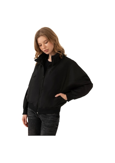 Firststops Kadın Siyah Dik Yaka Su Ve Rüzgar Geçirmez Oversize Crop Mevsimlik Yağmurluk Rüzgarlık Siyah