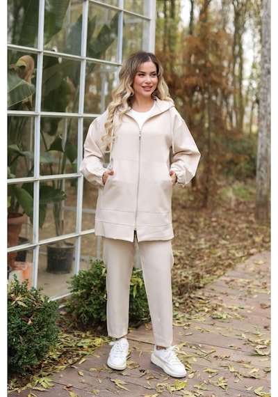 Esra Butik78 Kapüşonlu Dabıl Kumaş İkili Takım Siyah & Taş Renk Rahat Kalıp Günlük Şık Kombi Ekru Esra Butik78 Kapüşonlu Dabıl Kumaş İkili Takım Siyah & Taş Renk Rahat Kalıp Günlük Şık Kombi Ekru
