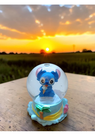 9cm-6cm Dondurmalı Figürlü Işıklı Stitch Kar Küre 9x6