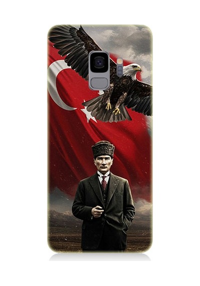 Samsung Galaxy S9 Uyumlu Bayrak Önünde Mustafa Kemal Atatürk Desenli Silikon Kılıf Çok Renkli