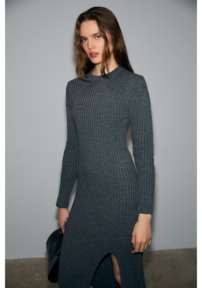 Grımelange Soreya Kadın Yuvarlak Yaka Çizgi Desenli Yırtmaçlı Slim Fit Triko Antrasit Elbise Antrasit