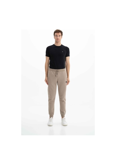 AR-MA Arma Erkek Regular Fit Cepli Arka Cep Fermuarlı Basic 3 İplik Şardonlu Dar Paça Lastikli Eşofman Altı 001 AR-MA Arma Erkek Regular Fit Cepli Arka Cep Fermuarlı Basic 3 İplik Şardonlu Dar Paça Lastikli Eşofman Altı 001