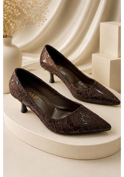 Dabab Shoes Leyla Kadın Acı Kahve Sivri Burun Dantel Desenli 5 Cm İnce Topuklu Stiletto Ayakkabı Kahverengi Dabab Shoes Leyla Kadın Acı Kahve Sivri Burun Dantel Desenli 5 Cm İnce Topuklu Stiletto Ayakkabı Kahverengi