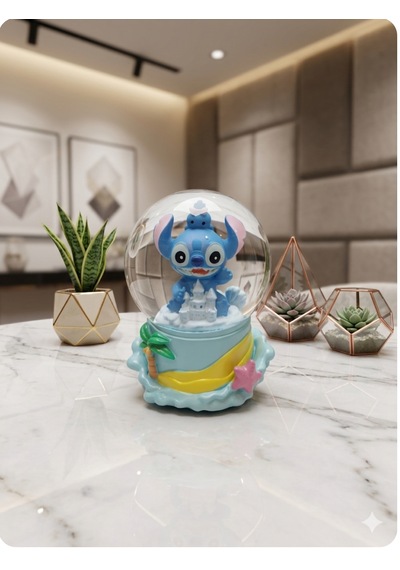 9cm-6cm Şato Önü Figürlü Işıklı Stitch Kar Küre 9x6