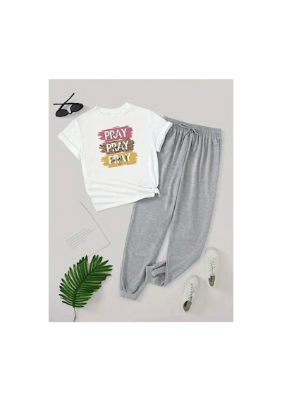 Medinenur Pray Yazı Baskılı T-shirt Eşofman Altı Jogger Rahat Kalıp Siyah Eşofman Takım Beyaz