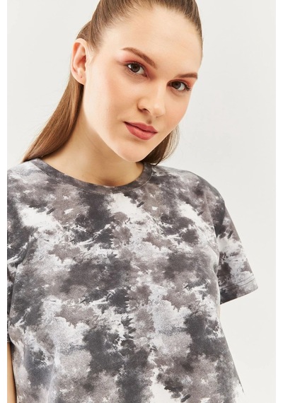 Kadın Oversize Rahat %100 Pamuklu Penye Bisiklet Yaka Kısa Kol Basic Crop T-shirt Batik Gri