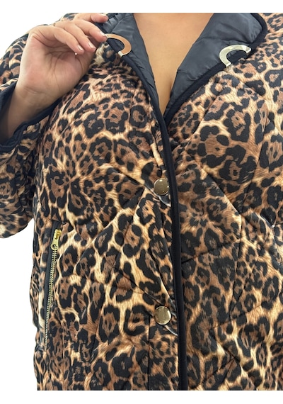 Büyük Beden Kadife Leopar Desenli Düğmeli Kapitone Cepli Kısa Kadın Mont