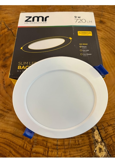 Zmr 9w 6500k-beyaz Işık Spot Led Panel Kutu İçeriği 2 Adettir