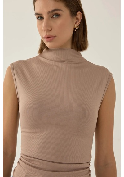 Hiccup Büzgü Detaylı Yarım Turtleneck Crop Top Kestane Kahvesi