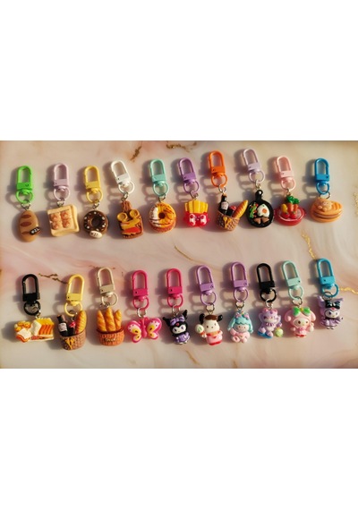 Sevimli Kawaii Anahtarlık Seti 100'lü Karışık Karakter & Hayvan Figürlü Çanta Süsü + Fermuar Süsü Çok Renkli