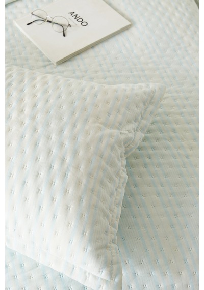 Ocean Home Textile Pamuklu Kapitoneli Açık Mavi Renk Çizgi Desen Çift Kişilik Yatak Örtüsü Seti 1 Adet 250 X 230 / 2 Adet 50 X 70 Cm