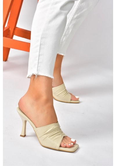 Fox Shoes Bej Kalın Topuklu Kadın Terlik P590233809