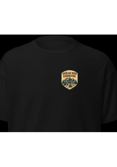 Wildstyle Dağlar Beni Çağırıyor Renkli Vintage Dağ Doğa Kamp Baskılı Unisex Bisiklet Yaka Pamuklu Tişört Siyah