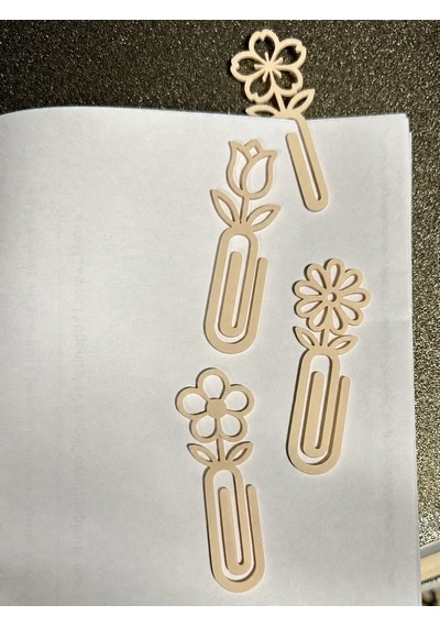 3d Baskı Çiçek Figürlü Ataç Ve Kitap Ayracı - 8li Set - Bej