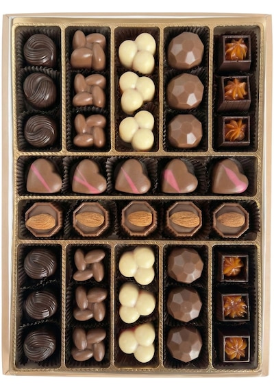 Nutat 500g Büyük Boy Spesiyal Hediye Çikolatası - Dubai & Pişmaniye Dolgulu 7 Farklı Gurme Lezzet /gold Siyah /