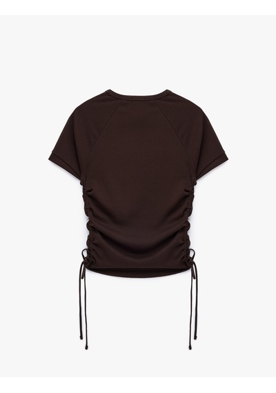 Koton Pamuklu Slim Fit Bisiklet Yaka Kısa Kollu Yanları Bağlamalı Büzgülü Tişört Kahverengi 6sak50501ek Kahve Koton Pamuklu Slim Fit Bisiklet Yaka Kısa Kollu Yanları Bağlamalı Büzgülü Tişört Kahverengi 6sak50501ek Kahve