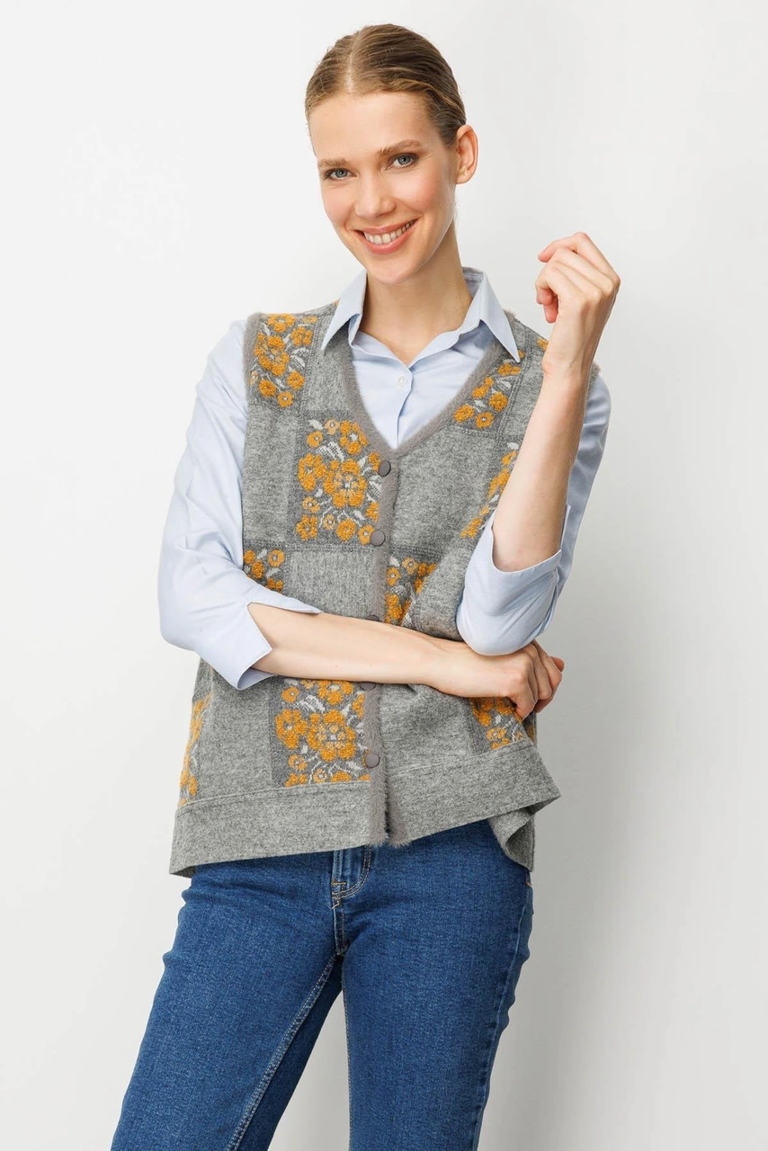 Desen Triko Kadın Pıtırcık Çiçekli Patchwork Keçe Yün Yelek Y.füme Hardal Y.füme Hardal Desen Triko Kadın Pıtırcık Çiçekli Patchwork Keçe Yün Yelek Y.füme Hardal Y.füme Hardal