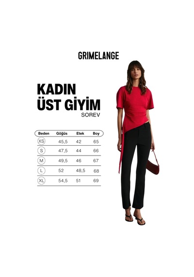 Grimelange Sorev Kadın Yumuşak Kumaşlı Yuvarlak Yakalı Asimerik Kesimli Kısa Kollu Kırmızı Bluz
